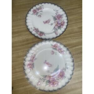 Set Of 2 9.25” Dinner Plates Ivory Porcelain By Sebring “Primrose” 22K Gold Trim